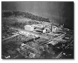 Photographie : View of Port Credit and area surrounding the plant, 1933