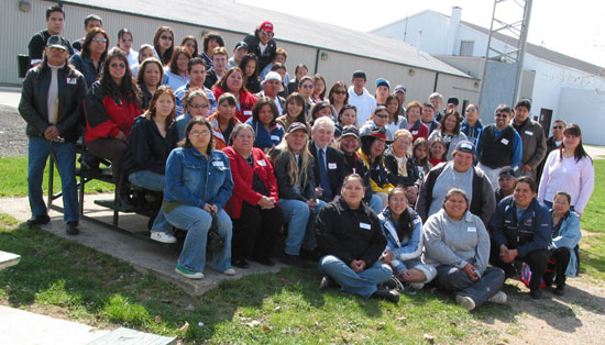 Group photo - Participants in the Ipperwash Inquiry Youth & Elder Forum about Aboriginal and Police Relations, April 22, 2005, in Forest, Ontario.