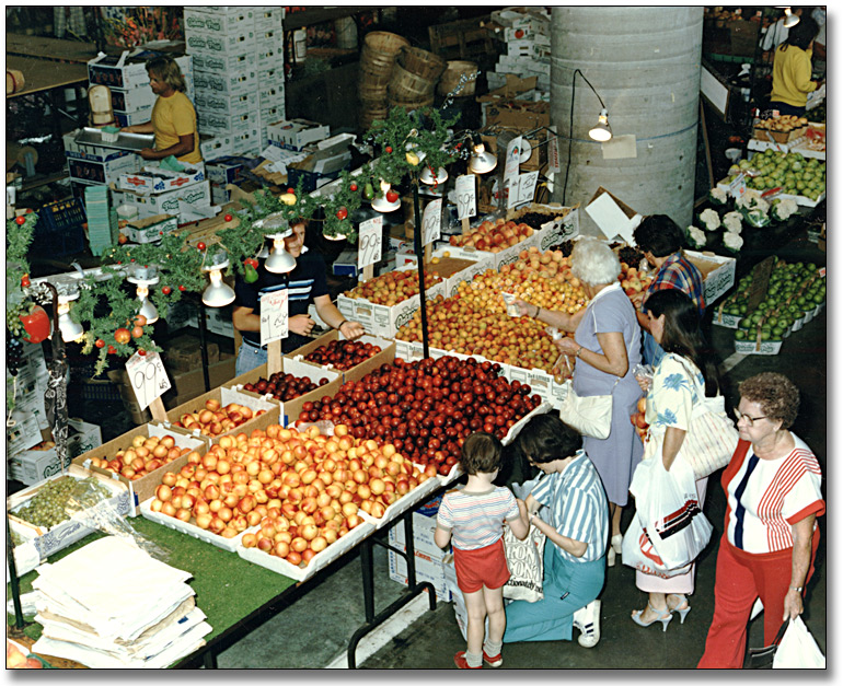 Photo: Hamilton Farmers Market, July 23, 1986