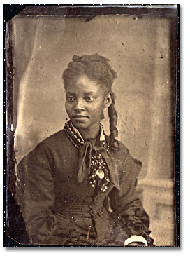 Photo: Unidentified woman (2), [ca. 1890]