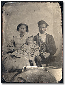 Ferrotype: Portrait d'une famille non-identifiée de race noire