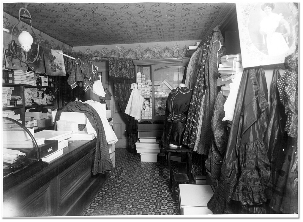Photo: Miss Annie Swan, Dressmaker; 85 King Street West, Cobourg, 1910