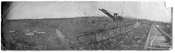 Photographie : Équipement de construction ferroviaire [vers 1915]
