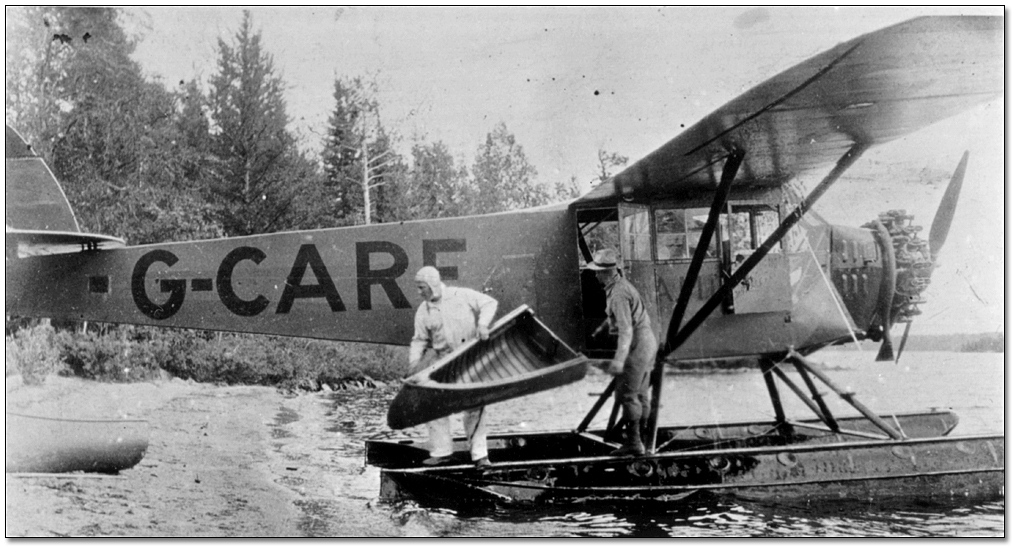 Photo: Six men in a canoe, [ca. 1915]