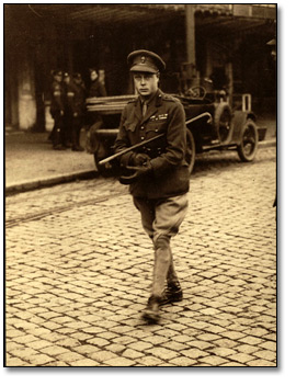Photo: His Royal Highness The Prince of Wales taking a walk in Mons, [ca. 1918]