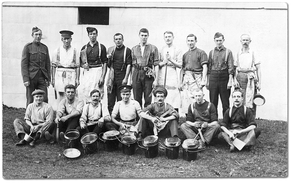 Photographie : Cuisiniers du 19e bataillon, 1915