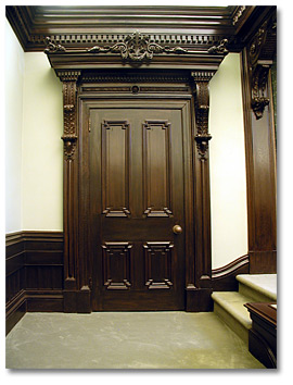 Photo: Detail of Courtroom 4 (formerly Queen’s Bench), Osgoode Hall, 2006 - 3