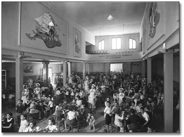 Photo: Dining hall with children evacuated during the Spanish Civil War, [between 1936 and 1939]
