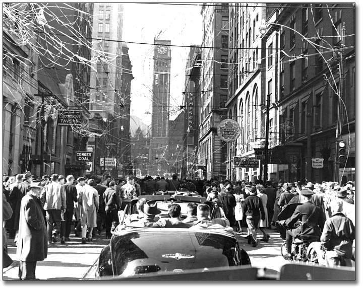Photo: View of Maple Leafs' Stanley Cup victory parade, looking North on Bay Street, Toronto, towards City Hall, 1948