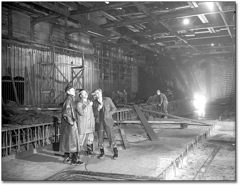 Construction of Yonge Street subway, November 8, 1949
