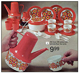 Christmas Catalogue, 1975: Toy dish set