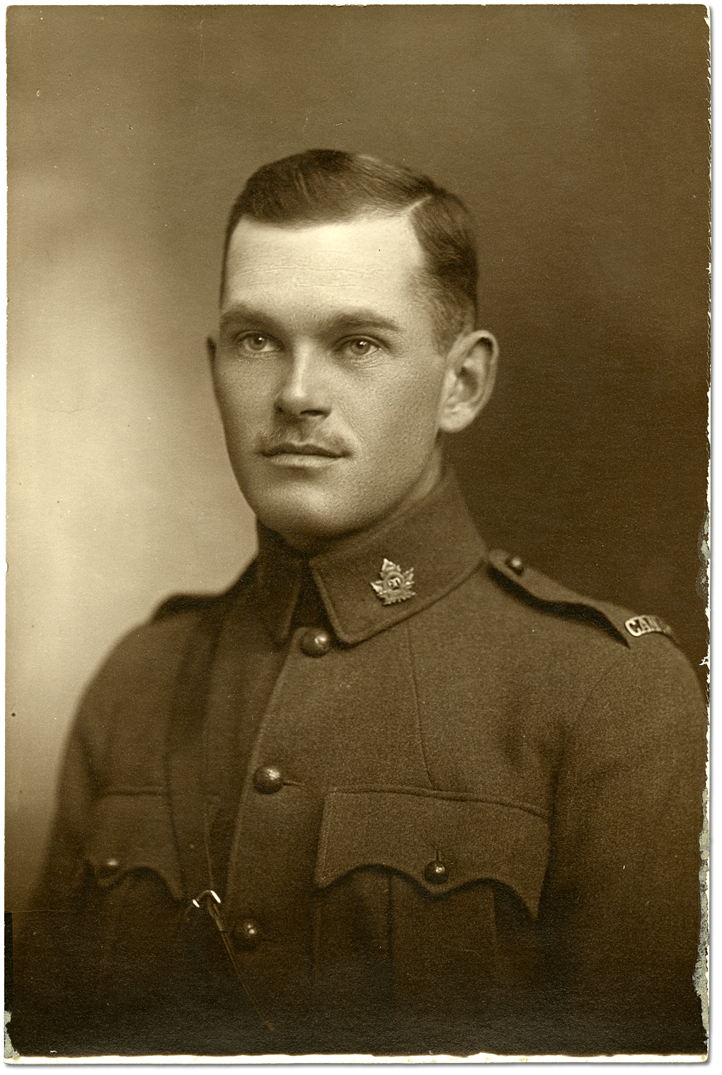 Portrait of Harry Mason in military uniform, [ca. 1914-1917]