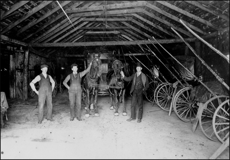 Écurie de louage de Greer, Cobourg, Ontario, 1910 