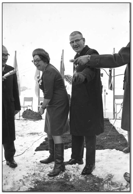 Judy LaMarsh, Secretary of State for Canada, at Oakville Centennial project sod turning ceremony, January 7, 1967 (67007-32)