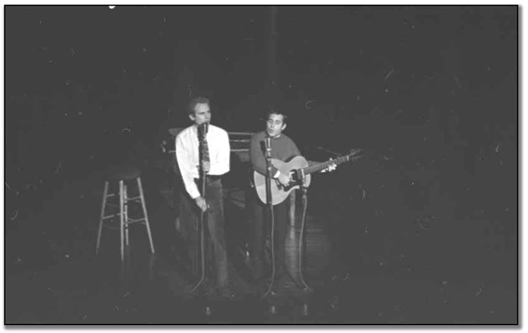 Musical duo Simon and Garfunkel performing at Massey Hall, Toronto, January 29, 1967 (67029-2)