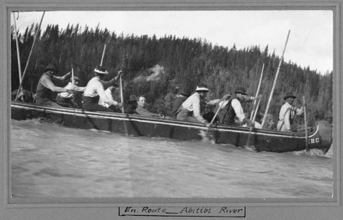En  route -- rivière Abitibi [vers 1905]