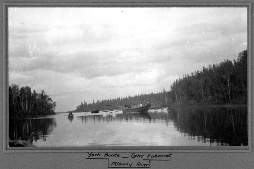 Barges d’York - lac Eabamet, rivière Albany [vers 1905]