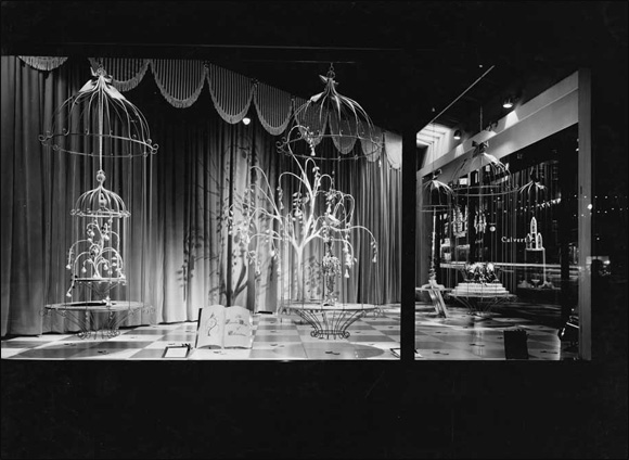 Twelve Days of Christmas display window, 1959