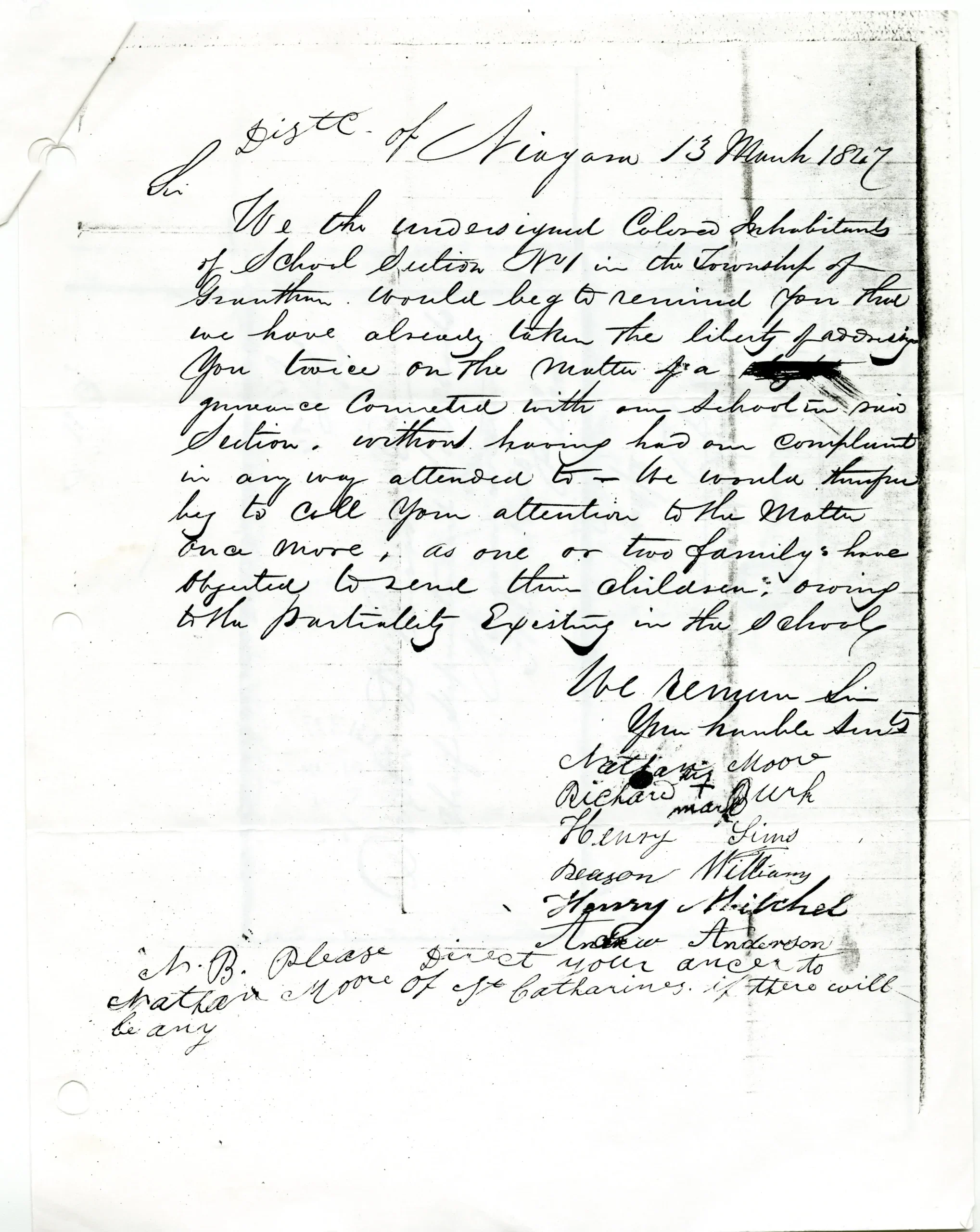 Photocopie noir et blanc d’une lettre manuscrite comportant six signatures au bas de la page.