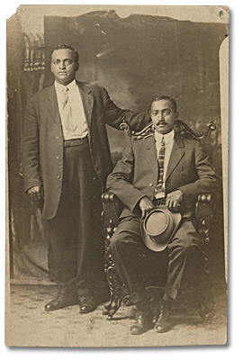 Photo: Brothers Thomas and Charles Thompson, [ca. 1925]