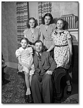 Photo: Farquhar Oliver and his family at Durham home, May 1947