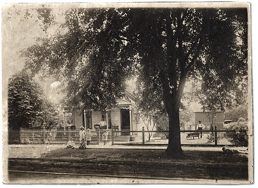 Photo: Augustus Adams in his front yard in Sandwich, 1906