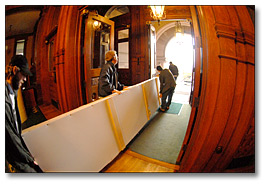 Photographie : Sortie d’un panorama par les portes avant de Queen’s Park.