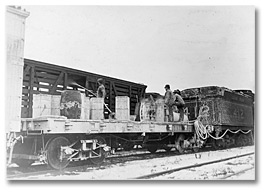 Photo: Disinfecting railway cars for foot and mouth disease, 1908