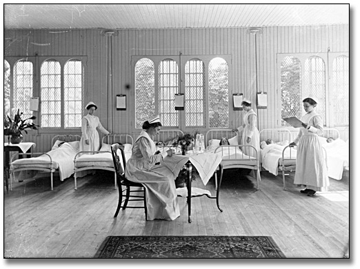 Photo: Female infirmary at the Hospital for the Insane, Toronto, [ca. 1910]