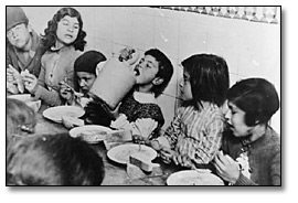 Photo: Unidentified children during the Spanish Civil War, [between 1936 and 1939]