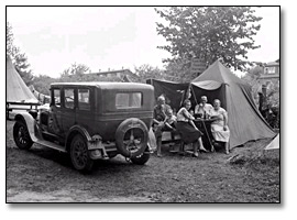 Photographie : Touristes américains, Midland, [vers 1930]