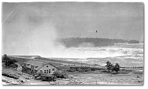 Photo: Niagara Falls - aerial view of train station, [191-]