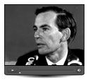 Regardez - Le Dr Christiaan Barnard donne une conférence à London sur les transplantations cardiaques