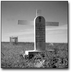 Photo: Grave of Moses Bluecoat at Fort Severn, 1955