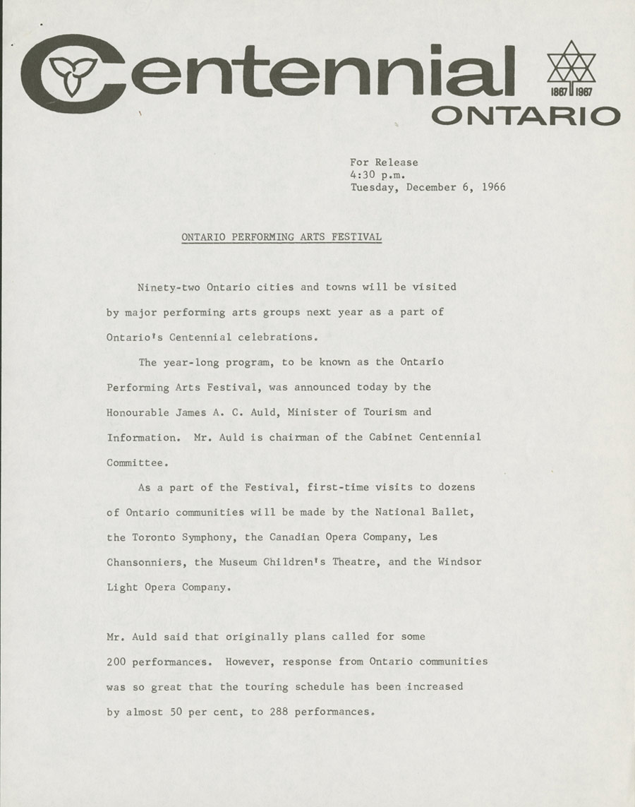 Communiqué de presse dactylographié du Festival des arts de la scène de l'Ontario, 1966, première de quatre pages. Logo du centenaire de l'Ontario comme en-tête.