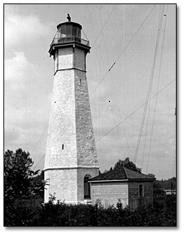 Photo: Lighthouse at Gibraltar Point, Toronto Island, [ca. 1908]