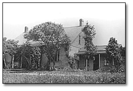 Photo: Laura Secord's house, Chippawa, 1914 Photo: Laura Secord's house, Chippawa, 1914
