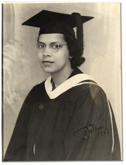Photographie : May Edwards Hill, diplômée de l’Université de Californie d’un certificat en services sociales, 1937