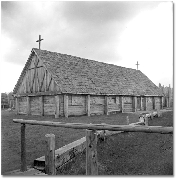 Photographie : Église, Sainte-Marie-au-pays-des-Hurons, 1968
